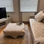 Central Private 1 Bed Flat