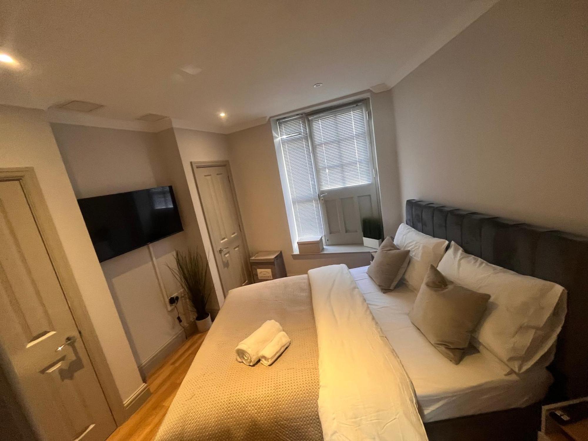 Private 1 Bed Flat Reading